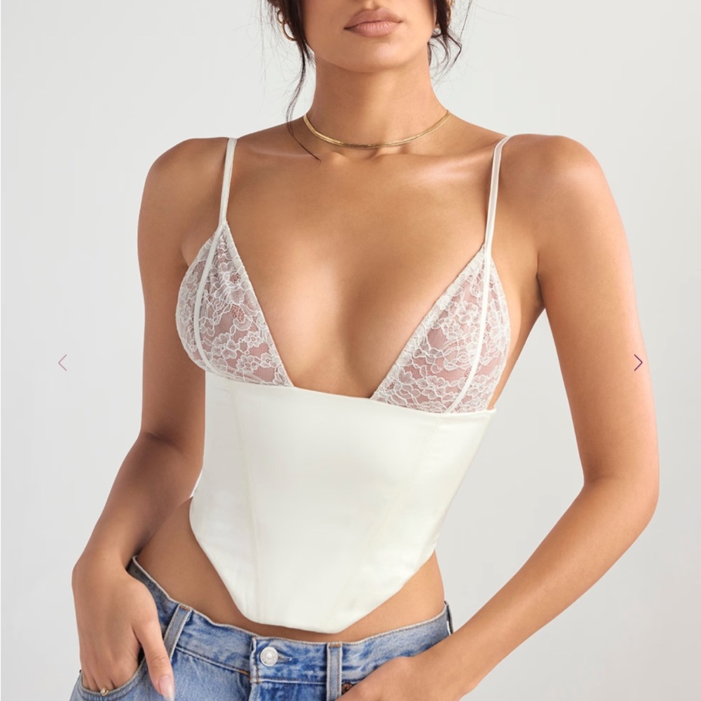 NWT HOUSE OF CB EMILEE